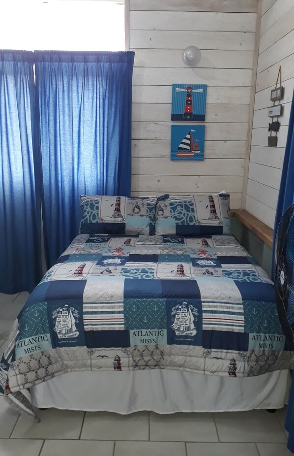 2 bedrooms, bed sheets