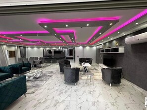 Interior - Super Groot Appartement van 350 M² (Cairo)