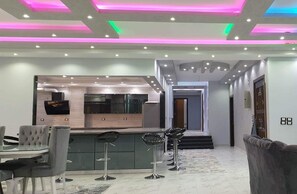 Dining - Super Groot Appartement van 350 M² (Cairo)