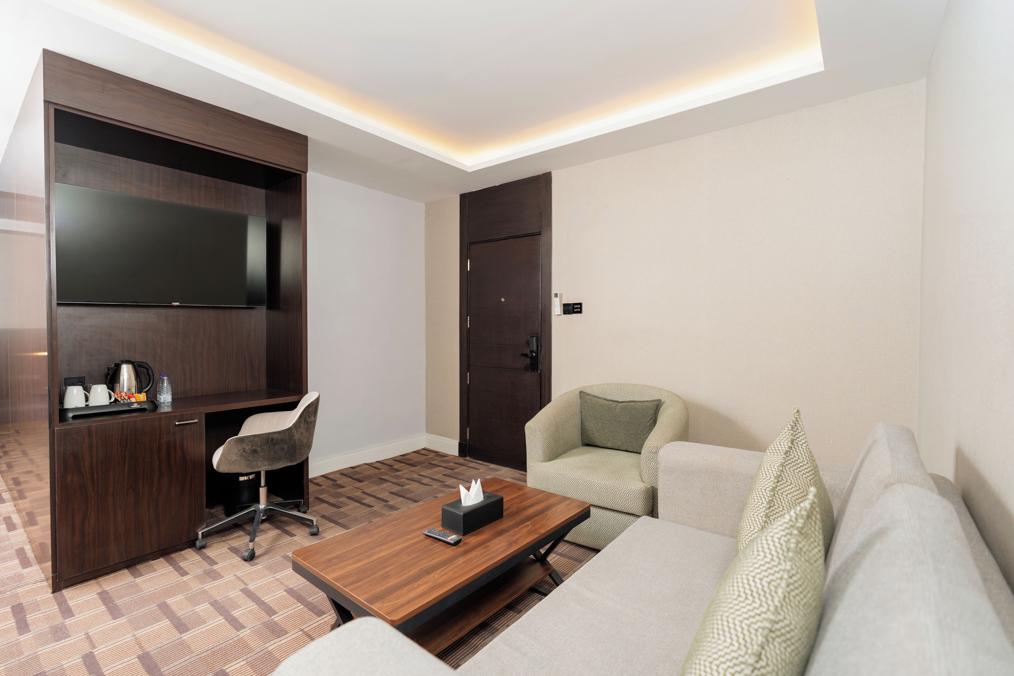 Literie de qualité supérieure, surmatelas, minibar