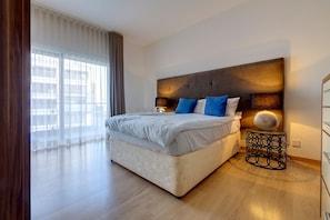 3 bedrooms, iron/ironing board