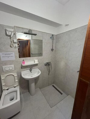 Chambre Économique | Salle de bain
