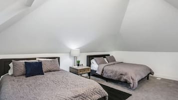 5 habitaciones, tabla de planchar con plancha, wifi y ropa de cama