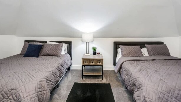 5 Schlafzimmer, Bügeleisen/Bügelbrett, WLAN, Bettwäsche