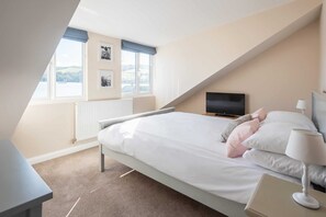 4 habitaciones, tabla de planchar con plancha y wifi gratis 