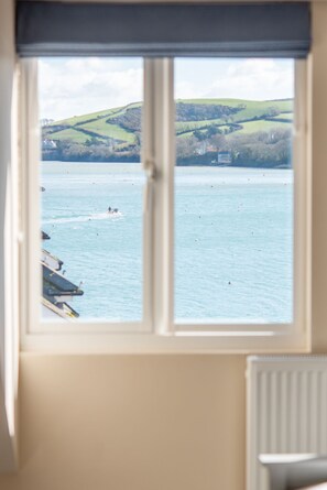 Interior - 30 Church Street - a charming coastal cottage in the centre of Salombe (Salcombe)
