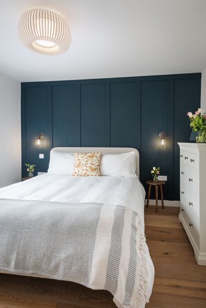 2 chambres, fer et planche à repasser, Wi-Fi gratuit, draps fournis