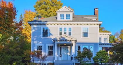 Centrally located, a Beautiful Landmark House for an ideal Family Getaway!