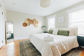 3 bedrooms, iron/ironing board, travel crib, WiFi