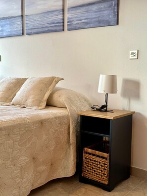 3 bedrooms, iron/ironing board, free WiFi, bed sheets - Preciosa Vivienda Para Vacaciones a 50m de la Playa de Altar (Barreiros)