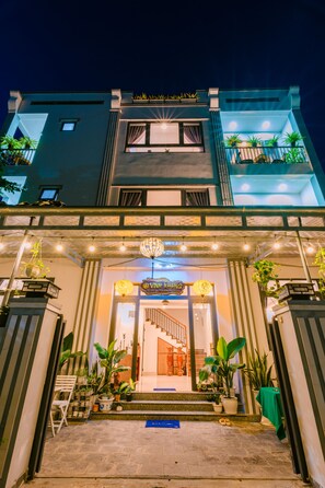 숙박 시설 정면