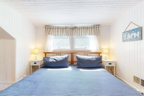 2 soverom, strykejern/-brett, internettilgang og sengetøy