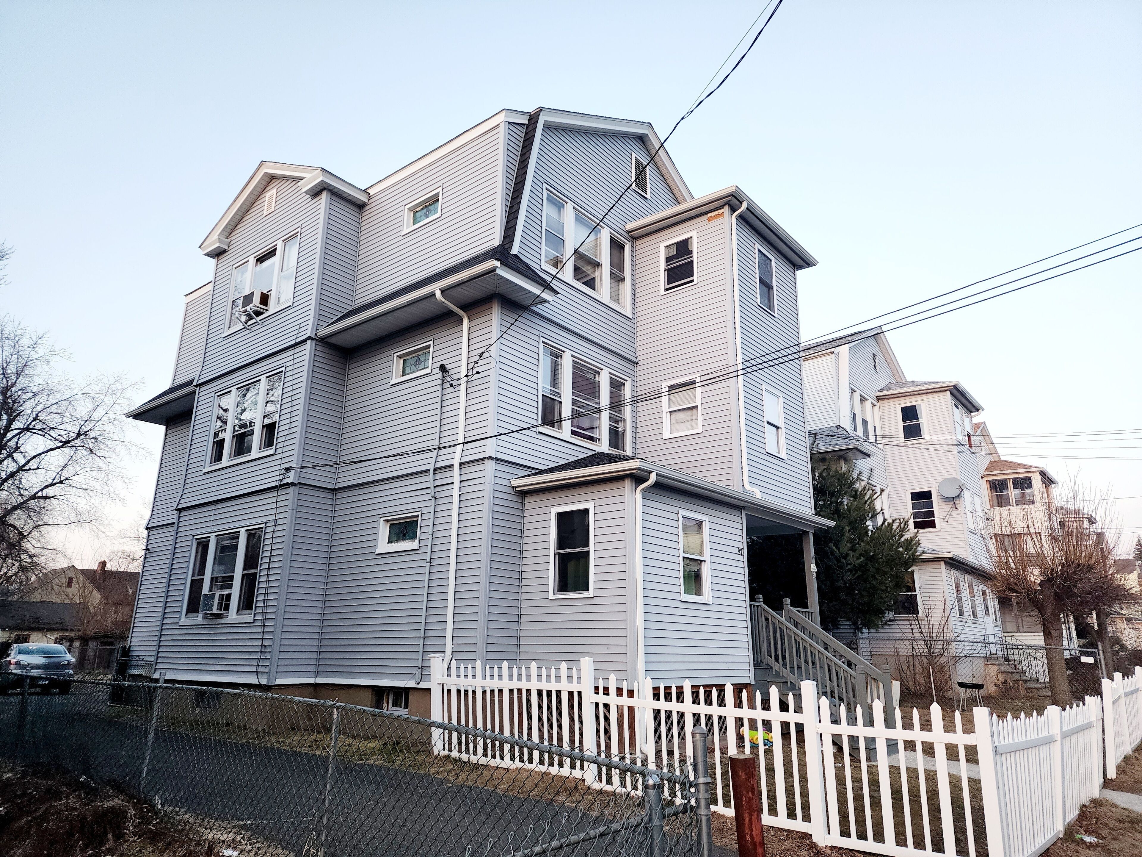 1 Bedroom 1 Bath Apt - Hartford, CT