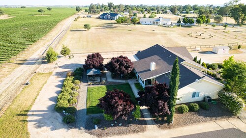 The Pinot Paradise Experience.