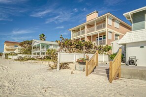 Exterior - On the Private Beach! Tide Vibes #6 Full Kitchen! (Indian Rocks Beach)