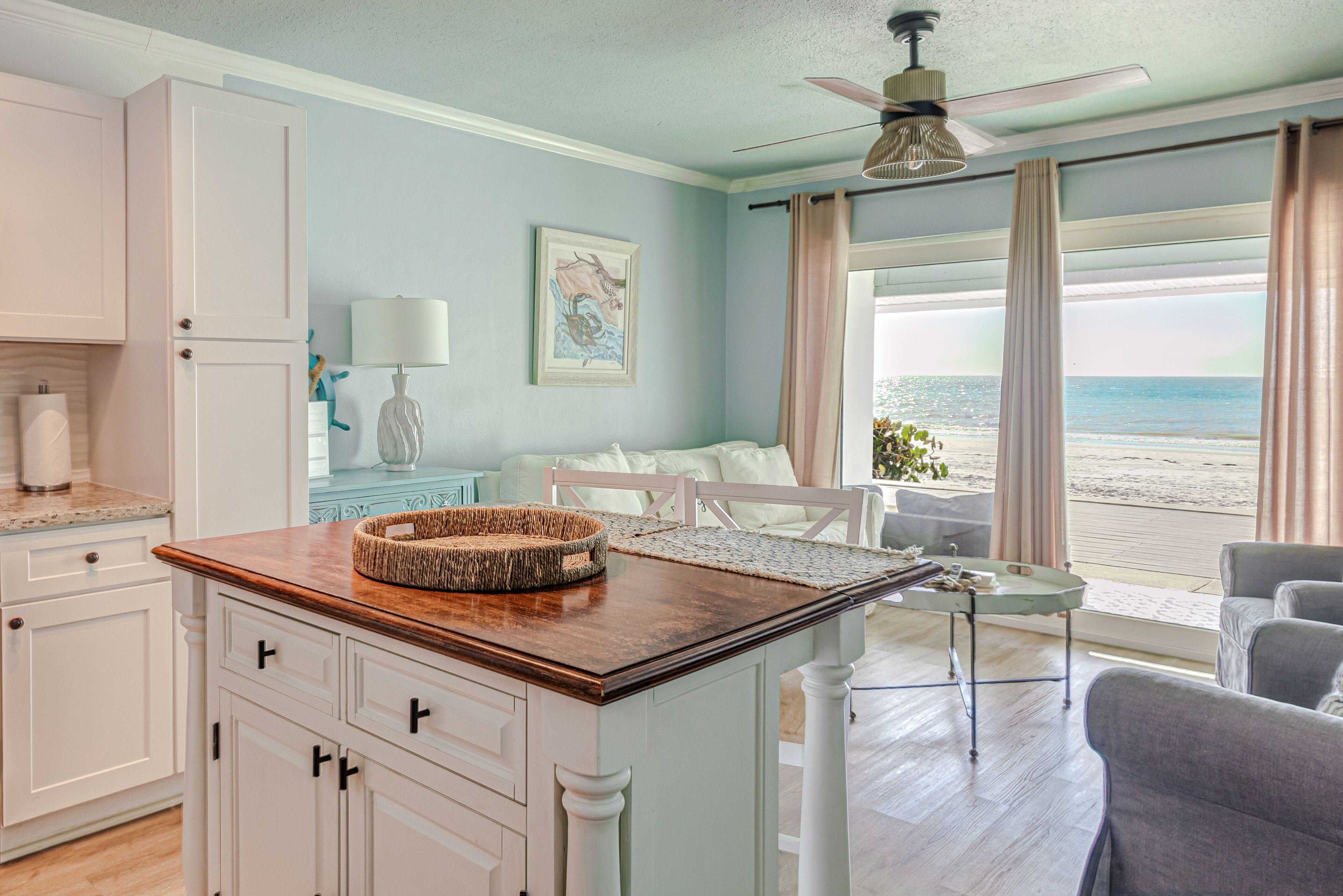 On the Private Beach! Tide Vibes #6 Full Kitchen!