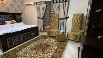 Chambre Double Deluxe | Fer et planche Ă  repasser, Wi-Fi gratuit