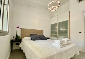 4 quartos, ferros/tábuas de passar roupa