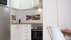 Coffee/tea maker, fridge, microwave, oven - Catalina Home near Las Canteras Beach (Las Palmas de Gran Canaria)
