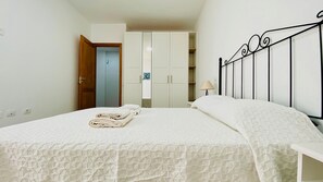 3 bedrooms, iron/ironing board - Suite Dream Capricho (Vecindario)