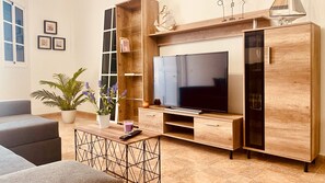 TV - Al Alba House in Playa de Arinaga (Agüimes)