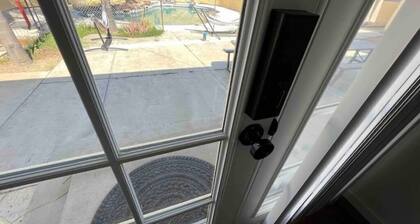 White Turtles - Super Clean & Spacious Guesthome