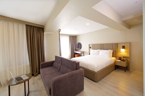 Family Triple Room | Premium bedding, down comforters, minibar, soundproofing - Joy Taksim (Istanbul)