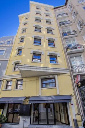 Exterior - Joy Taksim (Istanbul)