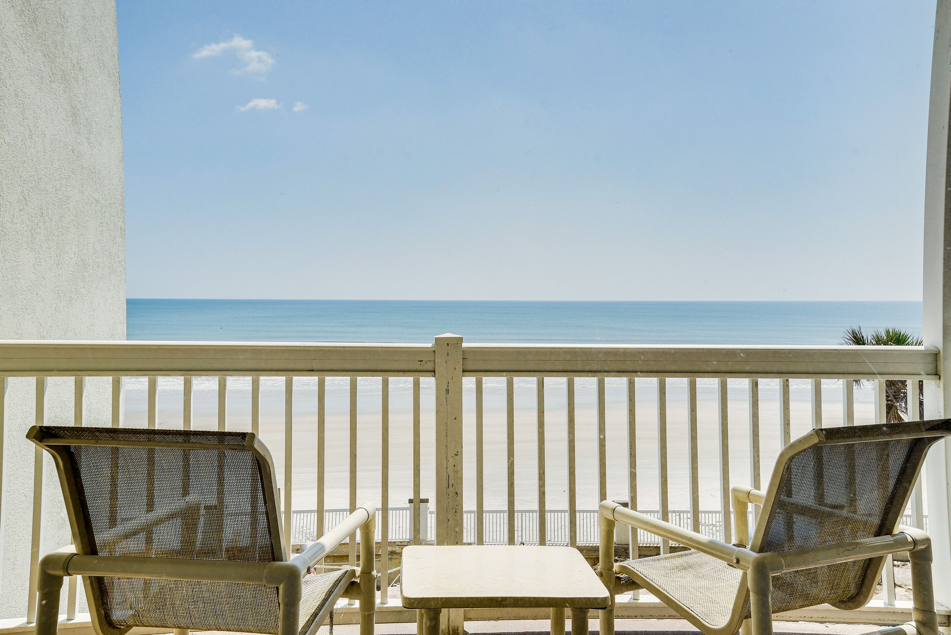 Daytona Beach Vacation Rental w/ Beach Access