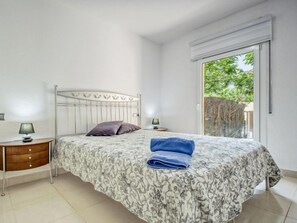 4 soverom, skrivebord, strykejern/-brett og wi-fi