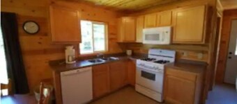 Birch Forest Lodge-3 bedroom Cabin