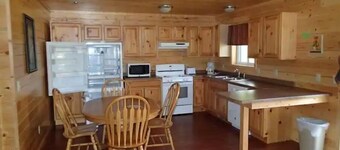 Large 3 Bedroom-Handicap Accessible