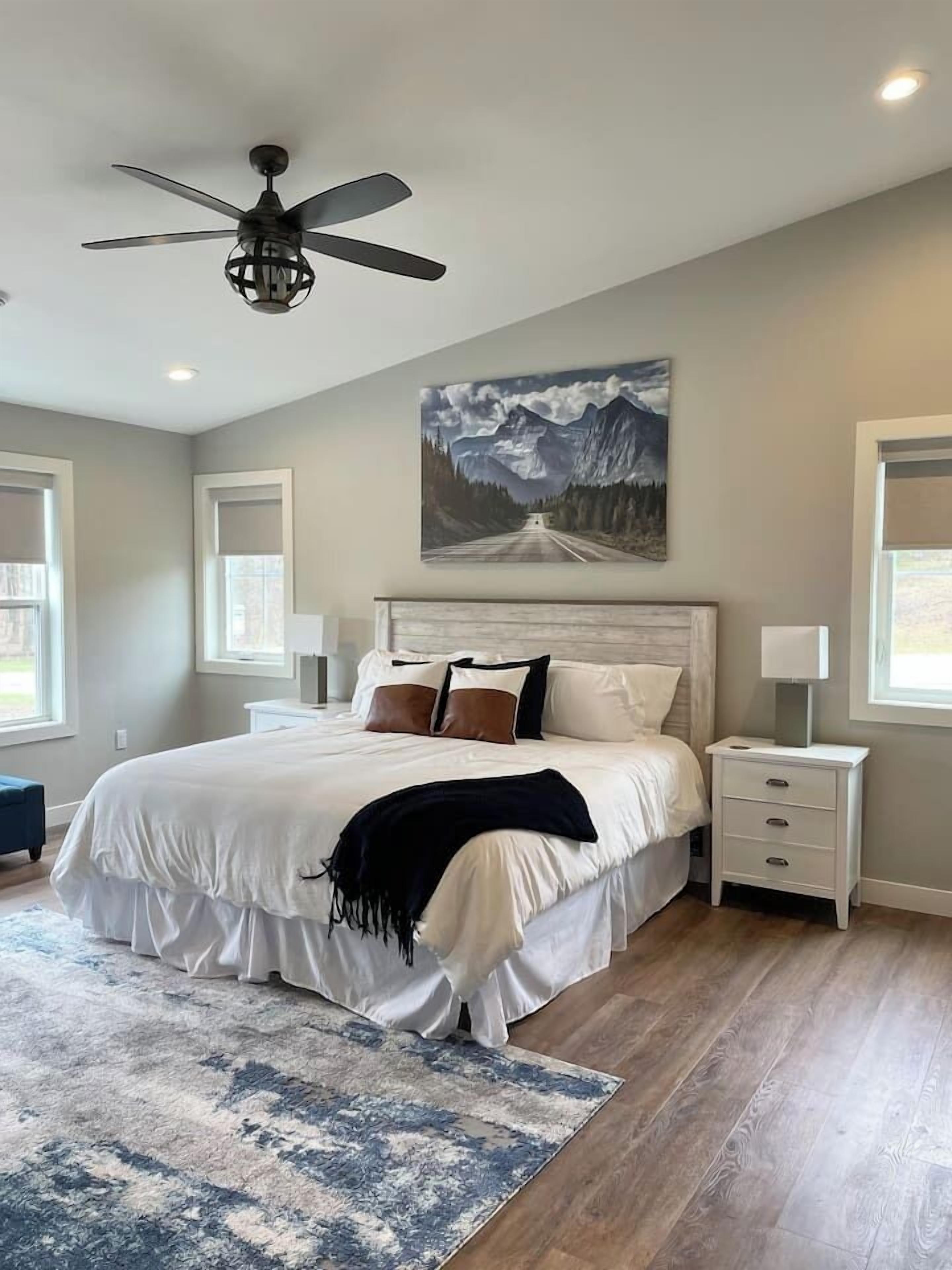 Cozy Townhouse by Road America