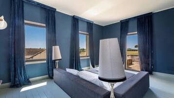 7 bedrooms, iron/ironing board, internet, bed sheets