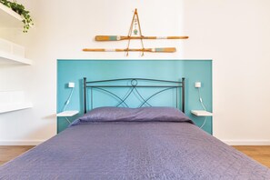 1 Schlafzimmer, Bügeleisen/Bügelbrett