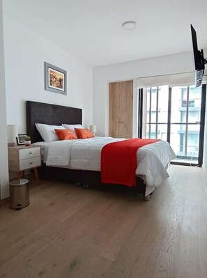 2 chambres, fer et planche à repasser, Wi-Fi gratuit, draps fournis