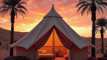 Individueel gedecoreerd, een laptopwerkplek, gratis wifi