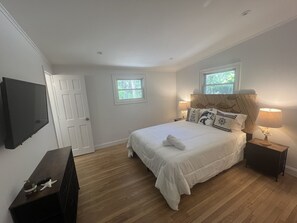 3 dormitorios, tabla de planchar con plancha, wifi gratis y ropa de cama