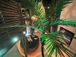 ห้องลักซ์ชัว  รี่สวีท | 1 ห้องนอน, เครื่องนอนระดับพรีเมียม, ห้องพักตกแต่งอย่างมีเอกลักษณ์