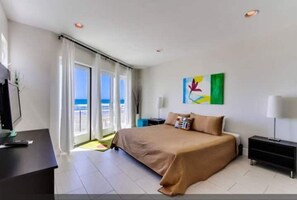 3 bedrooms, WiFi - Beachfront Paradise (Oceano)