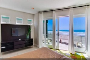 3 bedrooms, WiFi - Beachfront Paradise (Oceano)