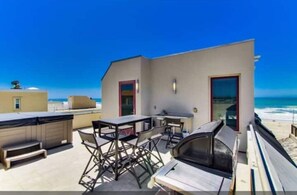 Outdoor dining - Beachfront Paradise (Oceano)