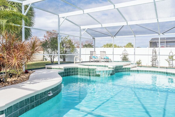 Pool - 4 BEDROOM/ 3 BATH WITH PRIVATE POOL, CLOSE TO DISNEY/ FOUR CORNERS/ KISSIMMEE (Kissimmee)