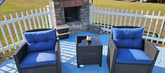 Tranquil Studio Cottage with Heated Pool and Fishing Access