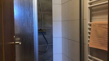 Towels, toilet paper
