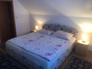 4 bedrooms, free WiFi