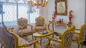 ์์ฑ ์ฑ๋ ์์ฒญ์ด ๊ฐ๋ฅํ 41์ธ์น ์ค๋งํธ TV, TV, ๋ทํ๋ฆญ์ค