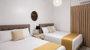 Family Room, Multiple Beds, Ensuite | Egyptian cotton sheets, premium bedding, pillowtop beds