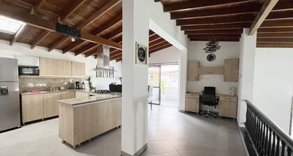 Laureles House