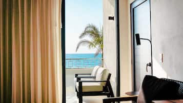 Minibar, bureau, Wi-Fi gratuit, draps fournis